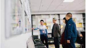 贵州省统计局党组书记、机关党委书记王文忠莅临贵州云图时代参观交流